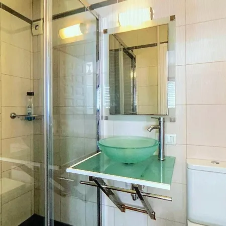 Stunning Townhouse With Panoramic Sea Views شاليه *